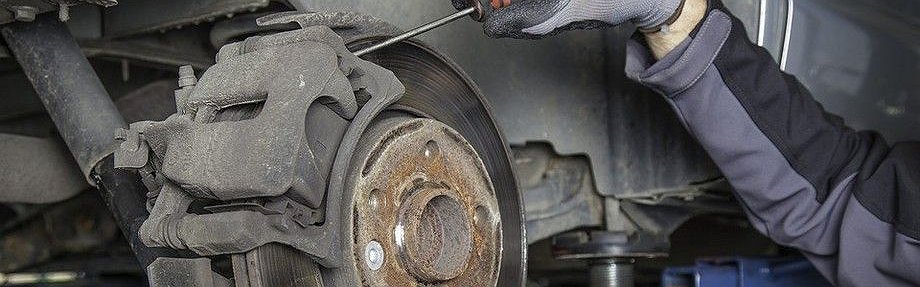 Замена тормозных колодок Пежо (Peugeot ) в Минске, цена работы